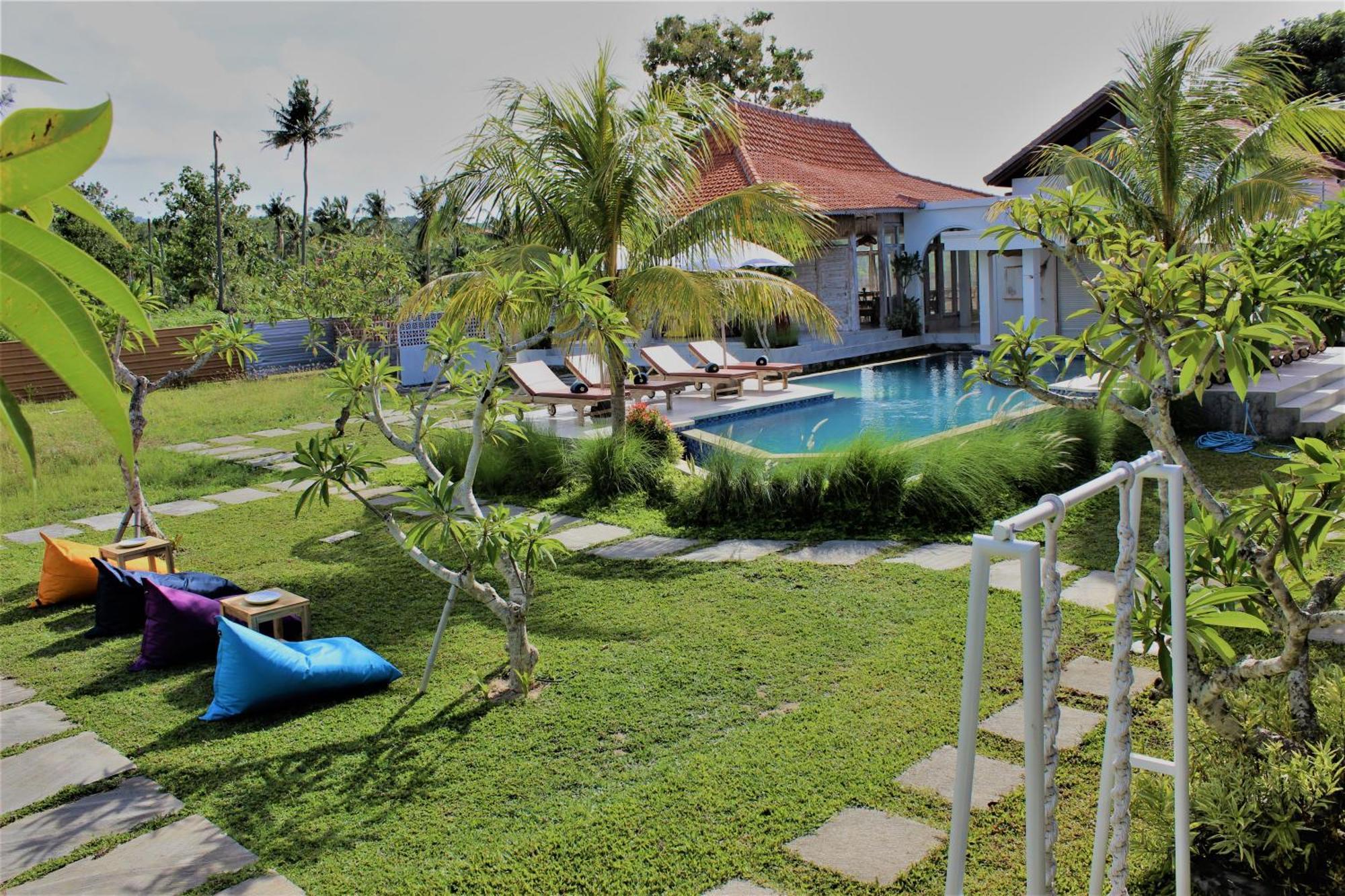 Green Village Jungle Resort Batununggul Exterior photo